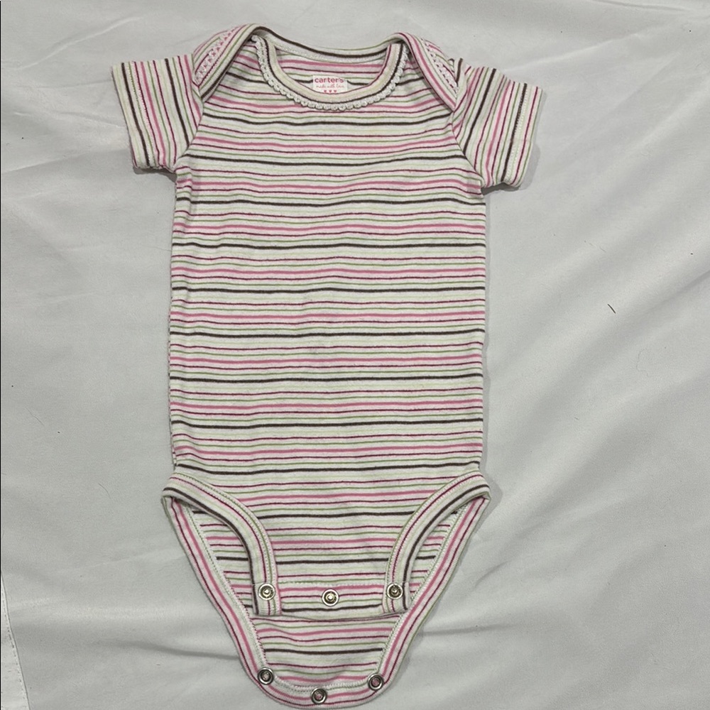 4 Carter's onesies size 3 months
